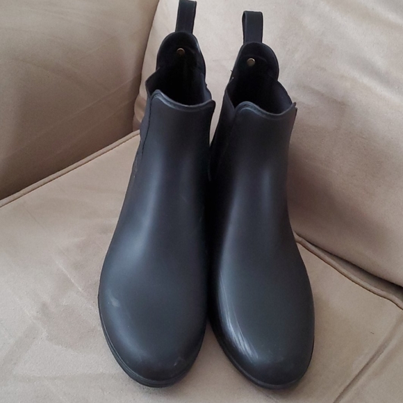 Sam Edelman Shoes - Sam Edelman black booties sz 10